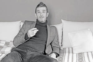 Ο σκηνοθέτης και ηθοποιός Αντώνης Ντουράκης