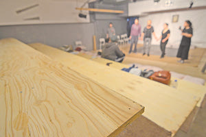 Το θέατρο Κάτω