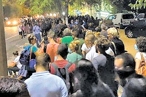 Στα Χανιά έχουν… ιδιαίτερα μέτρα. Αλλά ποιος ακούει. Κοιτάξτε τι έγινε στο τάμα για τον Άγιο.