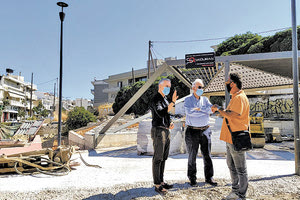 Την εξέλιξη των εργασιών στον νέο κοινόχρηστο χώρο πρασίνου και αναψυχής στην 62 Μαρτύρων διαπίστωσε ο δήμαρχος Ηρακλείου Βασίλης Λαμπρινός