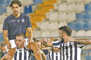 την επάνοδό του στη Σούπερ Λίγκα εξασφάλισε πανηγυρικά ο Απόλλων Σμύρνης