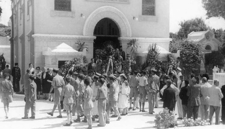 Κάιρο, Σεπτέμβριος 1943. Κηδεία Αντώνη Γρηγοράκη-Σατανά.