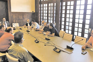 Η συνάντηση των Εργατικών Κέντρων