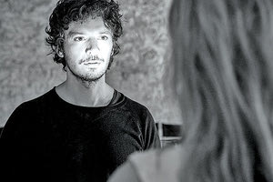 ΜΕ ΤΗ ΛΕΝΑ ΠΑΠΑΛΗΓΟΥΡΑ Η διπολική «Κατερίνα» στο κηποθέατρο «Ν. Καζαντζάκης»