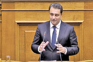 Ο Μάξιμος Σενετάκης