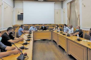 Έκτακτη σύσκεψη