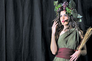 “ΒΑΚΧΙΟΝ’’ ΣΤΟΝ ΠΛΑΤΑΝΙΑ ΧΑΝΙΩΝ Έκθεση φωτογραφίας για τη χαρά της ζωής