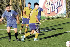 Στιγμιότυπο απο το φιλικό του Πόρου με τον Αστέρα Ρεθύμνου