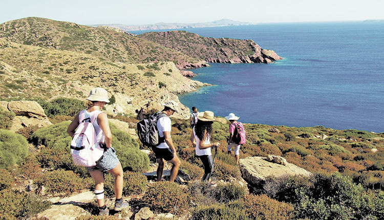 Πεζοπορία στην ακτογραμμή της βορειοανατολικής Κρήτης, στην περιοχή της Σητείας - Ορειβατικός Σύλλογος Αγίου Νικολάου