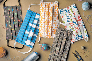 Υφασμάτινες μάσκες με εκτύπωση σχεδίων και φωτογραφιών με θέματα εμπνευσμένα από την πολιτιστική μας κληρονομιά