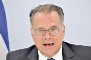 ο αναπληρωτής υπουργός Μετανάστευσης και Ασύλου Γιώργος Κουμουτσάκος