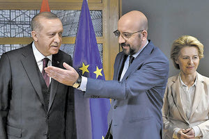 Ο Σαρλ Μισέλ δείχνει στον Ερντογάν το δρόμο της ανακλιμάκωσης