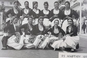 Η φωτογραφία της ημέρας: Χανιά 1974, τα κορίτσια του Λυκείου Ελληνίδων