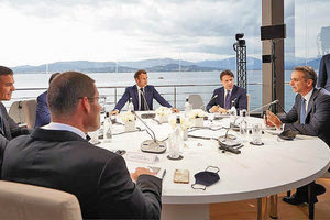 στη διάρκεια των συζητήσεων της Ευρωμεσογειακής Διάσκεψης MED7 που πραγματοποιήθηκε στην Κορσική