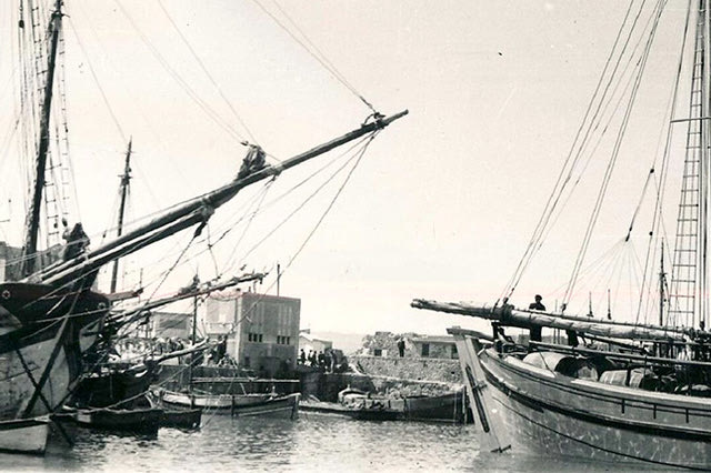 Η φωτογραφία της ημέρας: Το λιμάνι του Ηρακλείου στην εποχή του Μεσοπολέμου.