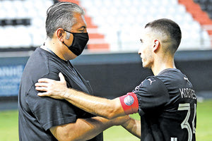 Ο μεγαλομέτοχος του ΟΦΗ Μιχάλης Μπούσης στο «Γεντί Κουλέ»