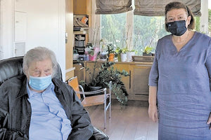 Από την συνάντηση της κας Μενδώνη με τον μεγάλο μας μουσικοσυνθέτη Μίκη Θεοδωράκη