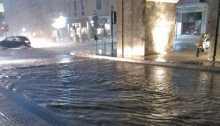 πλημμύρισε το Ηράκλειο ο Ιανός