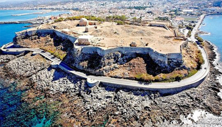 Φρούριο Φορτέτζα, στην παλιά πόλη Ρεθύμνου