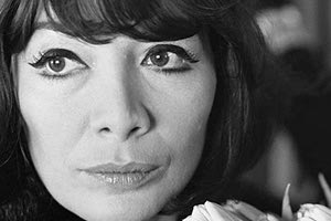 Η θρυλική Γαλλίδα τραγουδίστρια Ζιλιέτ Γκρεκό