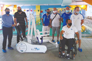 παραλαβή του αναβατορίου που θα καλύψει πολλές ανάγκες αθλητών που χρησιμοποιούν την πισίνα του Παγκρητίου