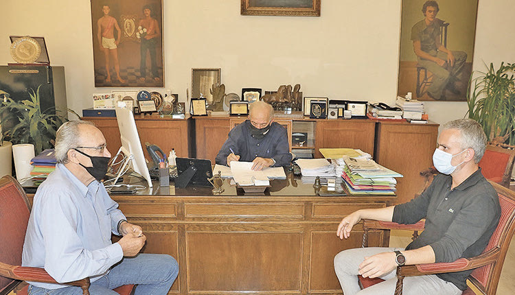 Επιστρέφουν τα mini bus στην πόλη