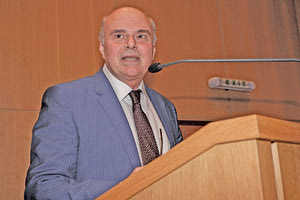 ΟΙΚΟΝΟΜΙΑ: “Το έμφραγμα δεν γιατρεύεται με ασπιρίνες”