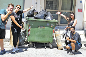 Η εθελοντική ομάδα καθαρισμού FuckUp δραστηριοποιείται από τον περασμένο Ιούνιο