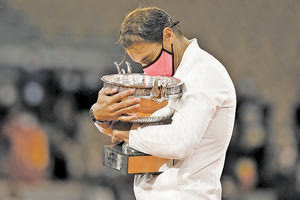 Ο μέγας Ράφαελ Ναδάλ είναι ο απόλυτος κυρίαρχος στο Ρολάν Γκαρός