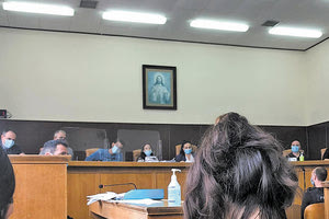 Ομόφωνα ένοχο έκρινε το Μικτό Ορκωτό Δικαστήριο Ρεθύμνου τον 28χρονο Χανιώτη για τη δολοφονία της Αμερικανίδας Suzanne Eaton 