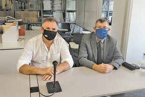 ο Γενικός Διευθυντής Συγκοινωνιών του Υπουργείου Υποδομών, κ. Γιάννης Καρνέσης συνοδευόμενος από τον Διευθύνοντα Σύμβουλο του ΟΑΚ κ. Άρη Παπαδογιάννη