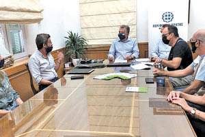 ενεργειακή αναβάθμιση του κτηρίου της Περιφέρειας  μέσα από τη σχετική σύμβαση που υπέγραψε χθες ο περιφερειάρχης Στ.  Αρναουτάκης