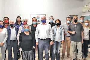 Ο κ. Γιαννόπουλος στη συνάντηση με εκπροσώπους σωματείων του Ηρακλείου