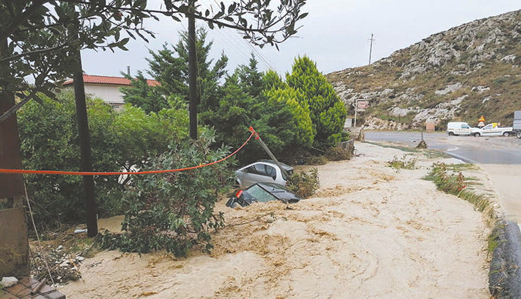 καταστροφές που προκάλεσαν οι σφοδρές βροχοπτώσεις στον Καρτερό