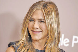 Η Τζένιφερ Άνιστον ήρθε για διακοπές στην Ελλάδα και πέρασε απαρατήρητη