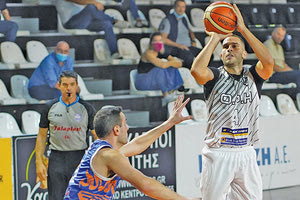 Η ομάδα μπάσκετ του ΟΦΗ επί της αήττητης έως χθες Μεγαρίδας