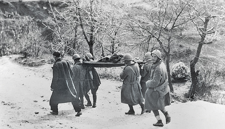από τον πόλεμο του 1940-41