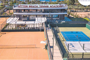 τένις στο Lyttos Beach