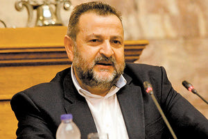 Ζητά στήριξη των περιφερειακών μέσων