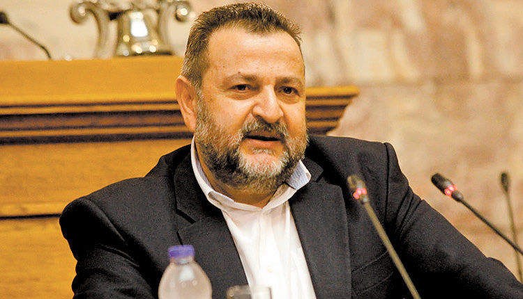 Ζητά στήριξη των περιφερειακών μέσων