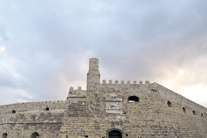 «Η πύλη του σκοταδιού» ιχνογραφεί την πολιορκία του Χάνδακα