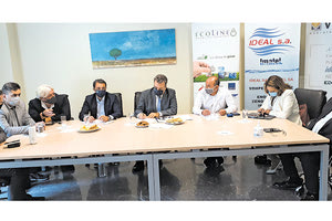 Με τους ξενοδόχους του Ηρακλείου ο κ. Μανώλης Κόνσολας