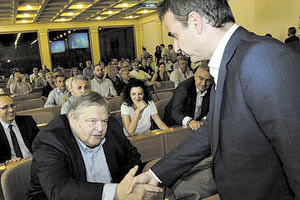 ο Ευάγγελος Βενιζέλος με τον Κωνσταντίνο Μητσοτάκη