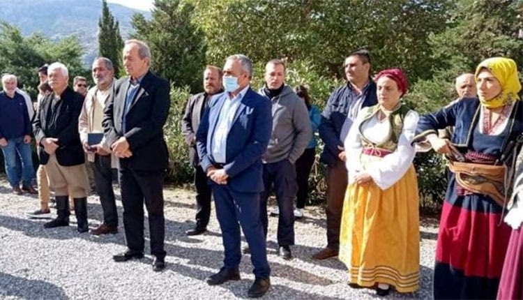 Τρισάγιο στη μνήμη των αγωνιστών της μάχης της 8ης Δεκεμβρίου 1868 στην θέση " Τραχήλας" Κισσού - Κεντροχωρίου Αγίου Βασιλείου στο Ρέθυμνο