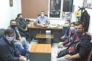 Με τον πρόεδρο του Εργατικού Κέντρου Ηρακλείου συναντήθηκαν οι πιστοποιημένοι συμβασιούχοι αρχαιοφύλακες μουσείων και αρχαιολογικών χώρων νομού Ηρακλείου