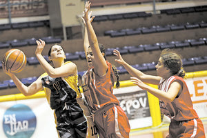 ΕΡΓΟΤΕΛΗΣ-ΟΑΧ ΝΕΑΝΙΔΕΣ