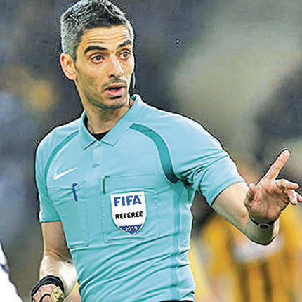 Ο διαιτητής Γιάννης Παπαδόπουλος