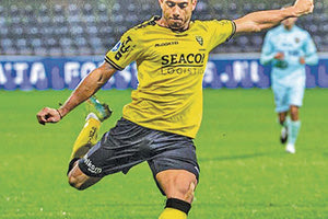 ο Γιώργος Γιακουμάκης, που έχει ξεκινήσει εντυπωσιακά τη σεζόν στην Ολλανδία με τη Φένλο