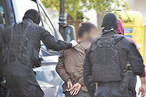 τρομοκράτης, στέλεχος του Ισλαμικού Κράτους περιγράφεται στο διεθνές ένταλμα σύλληψης ο 27χρονος από το Τατζικιστάν που συνελήφθη στην Τρίπολη