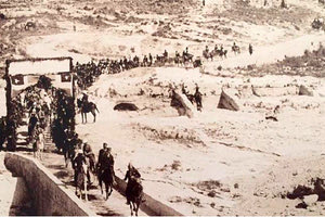 Η φωτογραφία της ημέρας: Η επίσκεψη του πρίγκιπα Γεωργίου στην ιστορική Μονή Αρκαδίου